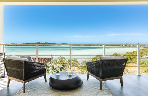 Venetian Road Settlement Villa | French Cay Estate on Turtle Lake