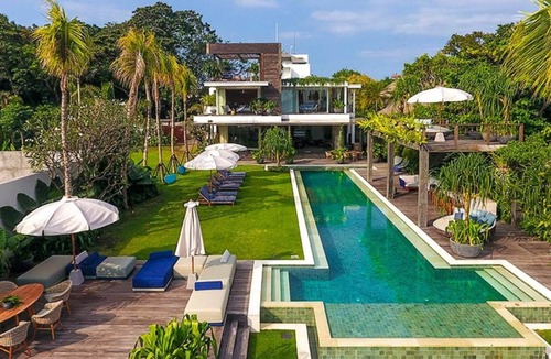 Dyanapura Villa | Glamorous Beachside Escape in Seminyak – Bali Villa 1055
