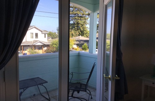 Capitola House | Gorgeous 3 Bedroom house close to the Beach!