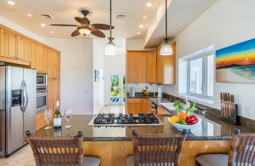 Venetian Road Settlement Villa | Gorgeous Waterfront Villa w/HUGE Outdoor Patio & Concierge Services!