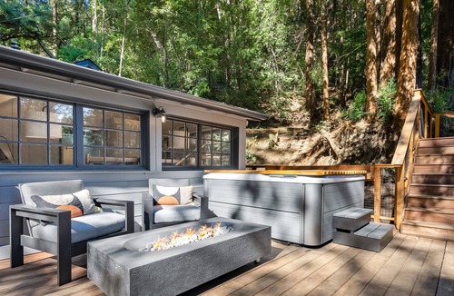 Scotts Valley Cabin | Gorgeous woodland cabin with private hot tub, creekside deck & pellet stove