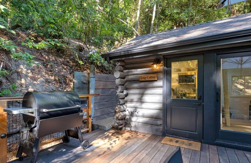 Scotts Valley Cabin | Gorgeous woodland cabin with private hot tub, creekside deck & pellet stove