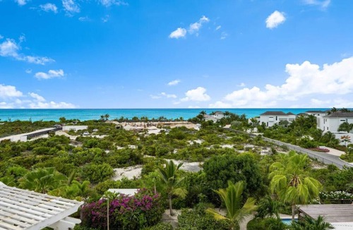 Leeward Settlement House | Grace Bay, Pool, Great Reviews! (#2,3)