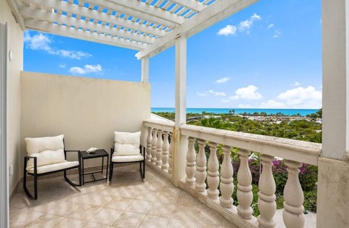 Leeward Settlement House | Grace Bay, Pool, Great Reviews! (#2,3)