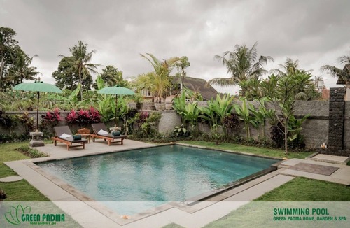 Peliatan Villa | Green Padma Ubud Deluxe Room