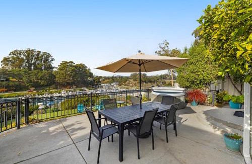 Eastside Santa Cruz House | Harbor Haven