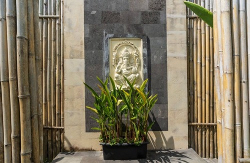 Kenderan Villa | Hidden villa surrounded by lush rice fields