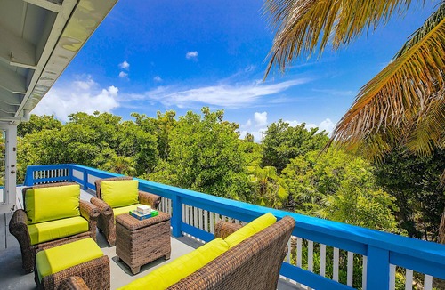 The Bight Villa | Hideaway Villa TCI – Steps to Grace Bay Beach, Private Pool with Sunset Views
