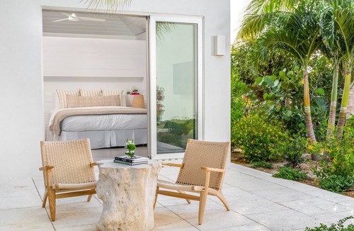 Long Bay Hills Villa | High modern 5 bedroom house with private pool and within steps of the beach