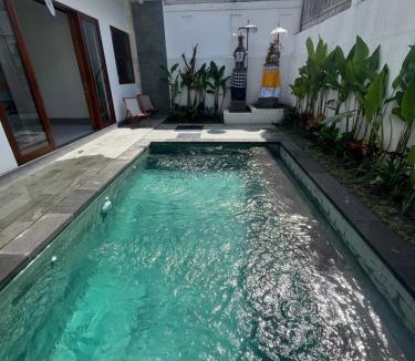 Mengwi Villa | Honeymoon Villa near Canggu