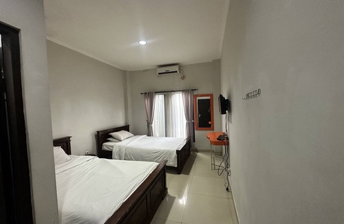 Cokroaminto Hotel | Hotel Warta Dua