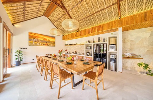 Laksmana Villa | Huge 16 bedrooms, 2 Villas combined, 2 pools