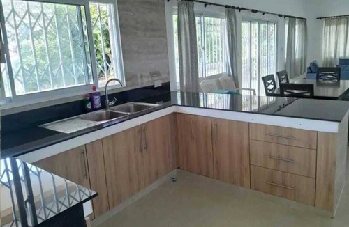 Anse Boileau Villa | Impeccable 3-Bed Villa in Anse Boileau!