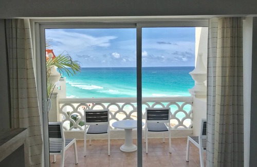 Punta Cancun Apartment | Incredible sea view deluxe with balcony