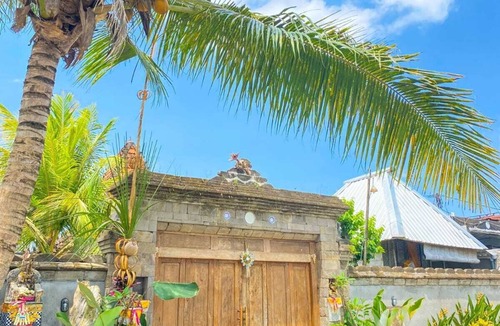 Kediri House | Joglo Breeze Guesthouse and Villa full house
