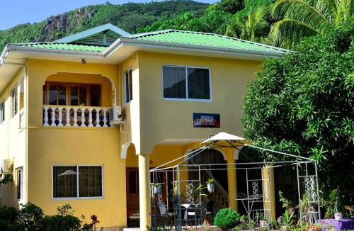 Mare Anglaise Apartment | Josies Cottage