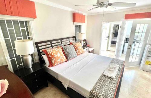 Blue Mountain Apartment | King Bedroom Suite at ParadiseOneVilla Turks and Caicos Islands