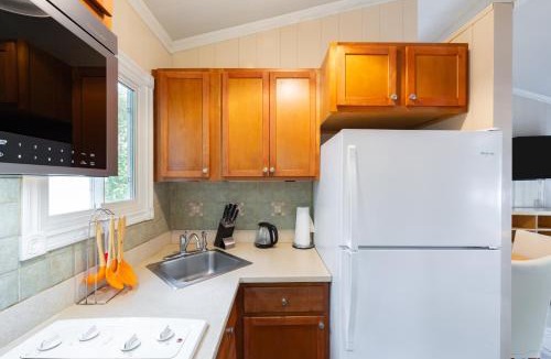 Venetian Road Settlement House | Kokomo Classic 2 Bedroom Cottage