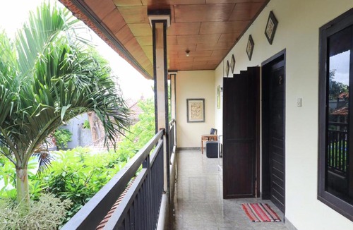 Jimbaran Bay House | Kubu Turah Homestay