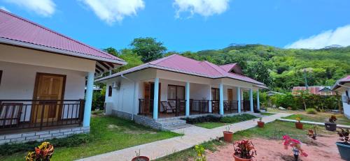 La Passe Apartment | La Maison Figaro Guest House
