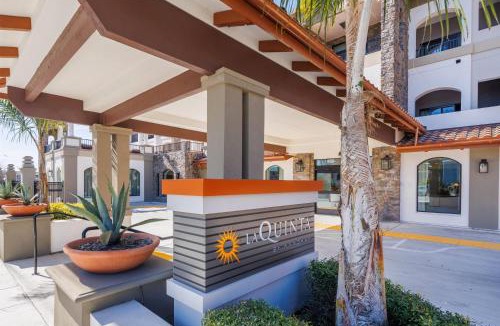 Beach Hill - Beach Flats Hotel | La Quinta Inn & Suites by Wyndham Santa Cruz
