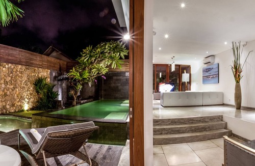 Drupadi Villa | Large Group Villa Center, Seminyak