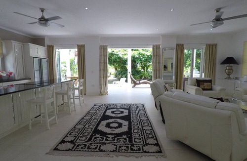 Beau Vallon Villa | Las Brísas Villa - Chateau Elysium