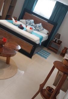 Baie Ste Anne House | Le Port Guest House