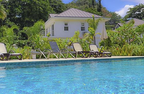 Beau Vallon Villa | Les Jolies Eaux Villa - Chateau Elysium