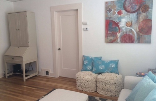 Beach Hill - Beach Flats Apartment | Light-Filled Carriage House Apartment- Blocks to Beach and Boardwalk