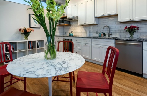 Circles Condo | lower west side style & quality 1BR