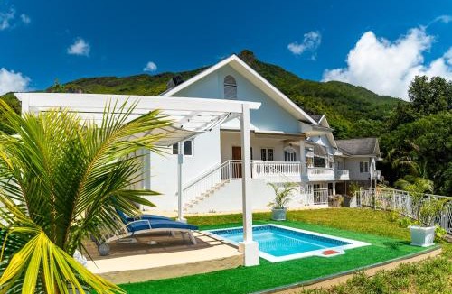 Beau Vallon Villa | Luxurious 2-Bed Villa in Bel Ombre Mahe Seychelles