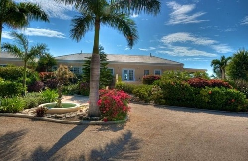 Long Bay Hills Villa | Luxurious 4-12 Bedroom Sandy Beachfront Villa ,24/7 Dedicated Concierge,peloton