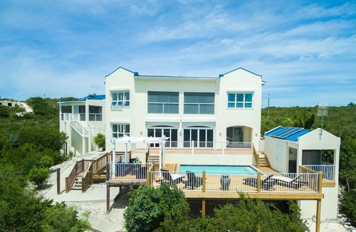 Venetian Road Settlement Villa | Luxurious 5 bedroom waterfront villa in the heart of Providenciales