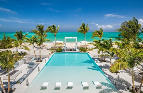 Providenciales Villa | Luxurious Seaside Villa in Turks and Caicos