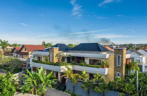 By Pass Ngurah Rai Villa | Luxury 3BR villa with private pool near Uluwatu Bingin surfing beach Jimbaran.