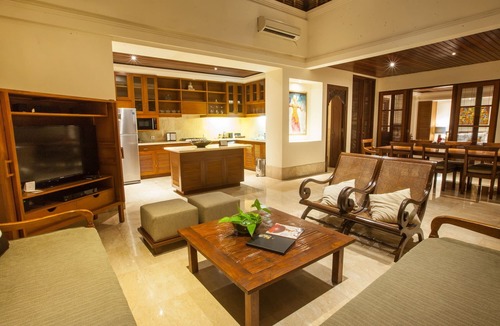 Jimbaran Bay Villa | Luxury 4BR Villa In Jimbaran! 10Min Walk To The Beach! W/Private Swimming Pool!