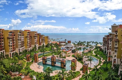 Playa Mujeres Condo | Luxury Condo on the Beach