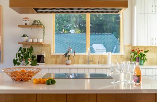 Capitola House | Luxury Home in Capitola Village with Hot Tub!