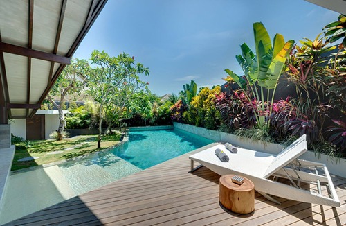 Seminyak Villa | Luxury living by the sea awaits at Bali Villa 1084