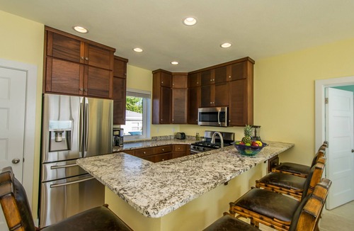Cockburn Town Villa | Luxury Villa! Courtesy SUV Included! PaddleBoards, Bikes, Chairs & More!