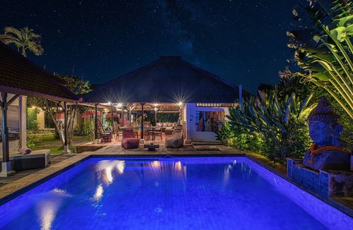 Dyanapura Villa | LUXURY Villa La plancha BEACH, 200m to the Beach, Heart of Seminyak, 300m
