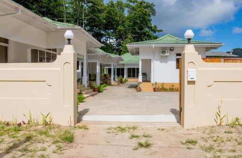 Grand Anse Apartment | MacMillan's Holiday Villas await you offering a modern living space