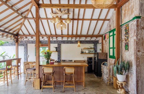 Jimbaran Bay Villa | Madeira Javanese Joglo, Jimbaran
