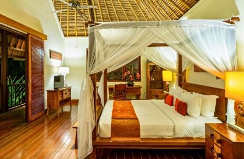 Jimbaran Bay Villa | Magnificent 4 BR Private Pool Villa NE10
