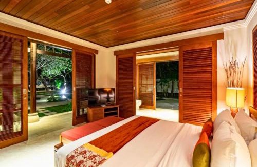 Jimbaran Bay Villa | Magnificent 4 BR Private Pool Villa NE10