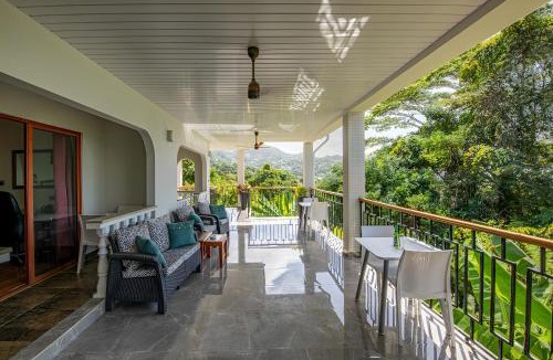 Anse aux Pins House | Maison D'Aaryan