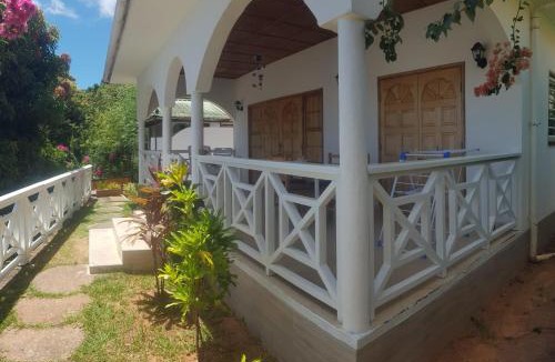 Baie Ste Anne House | Maison de Vacanze