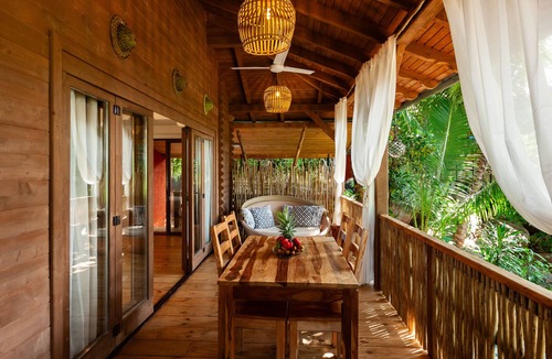 Praslin Island Apartment | Merle Beach Studio