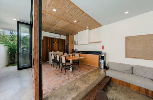 Seminyak House | Modern 2BR Villa Rooftop & Pool